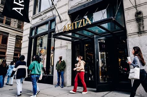 Working at Aritzia : an inside scoop : r/Aritzia